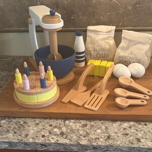 Kiwi Wooden Toy Kitchen Set with Cake and Utensils